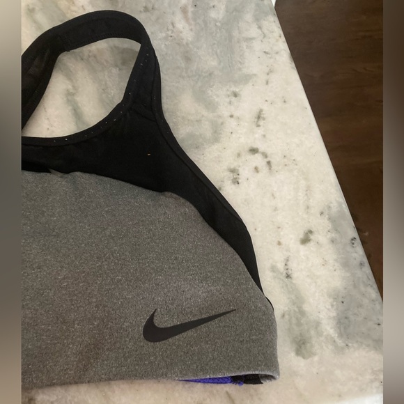 Nike Dri-Fit Grey & Black Logo Sports Bra XS - Picture 3 of 6